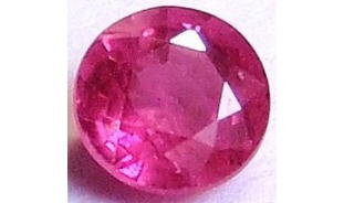 ７月の誕生石ルビー
